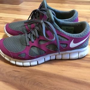 Woman’s Nike Free Air 2